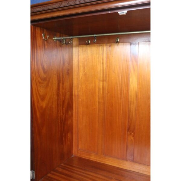 A Large Quality Edwardian Inlaid Mahogany Linen Press or Wardrobe - Image 6