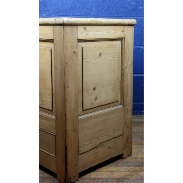 A Georgian Panelled Pine Mule Chest Blanket Box with Waxed Finish - Image 4