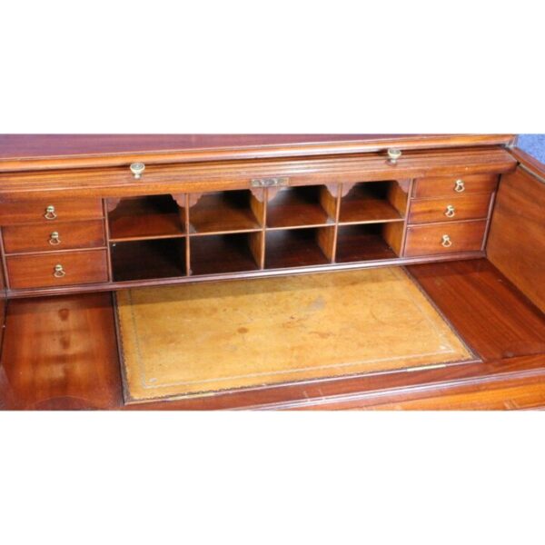 A Quality Mahogany Tamber Fronted Ladies Desk with Fitted Interior - Image 9