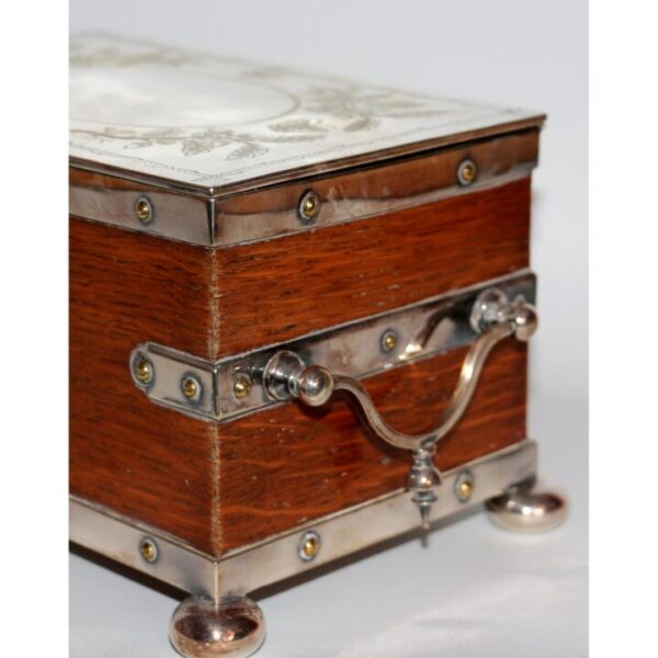 A Quality Early C20th Oak & Silver Plated Tea Caddy Engraved Decoration - Image 8