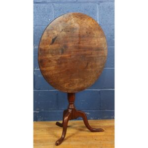 A Georgian Mahogany Circular Centre Pedestal Tilt Top Tripod Wine Table