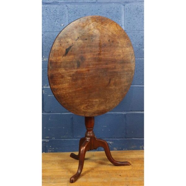 A Georgian Mahogany Circular Centre Pedestal Tilt Top Tripod Wine Table