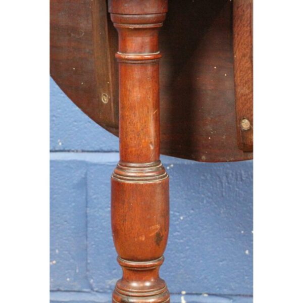 A Georgian Mahogany Circular Centre Pedestal Tilt Top Tripod Wine Table - Image 5