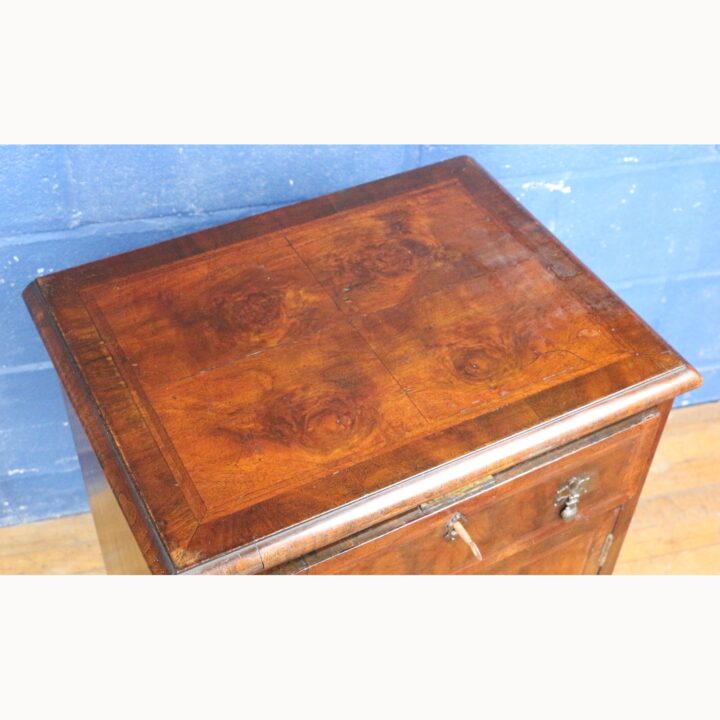 An Antique Walnut Single Drawer Bedside Cupboard Queen Anne Style - Image 2