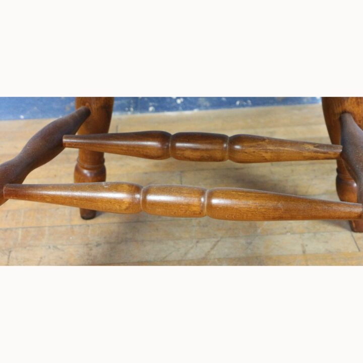 A Vintage Ash Slatback Kitchen Arm Chair Raised on Turned Supports - Image 4